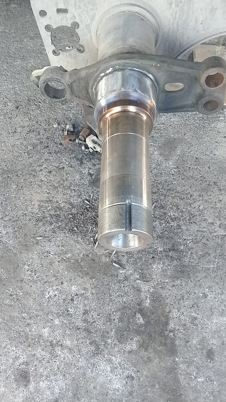 Espiga nueva maquinada e instalada, después de reparar